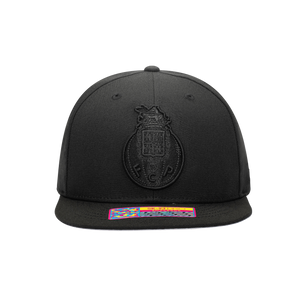 Front view of the FC Porto Dusk Snapback Hat in Black with high crown and flat peak.